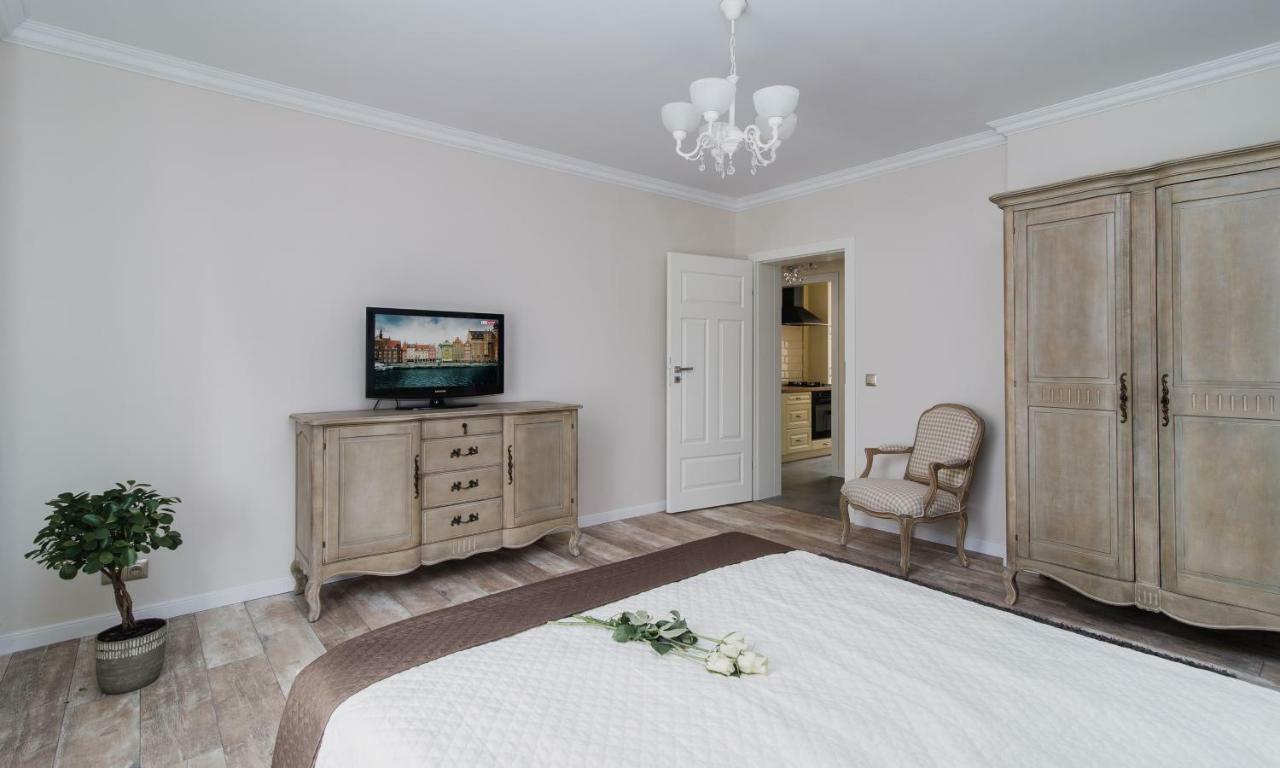 Apartament Starowka Gdansk Osiek Apartment Bagian luar foto